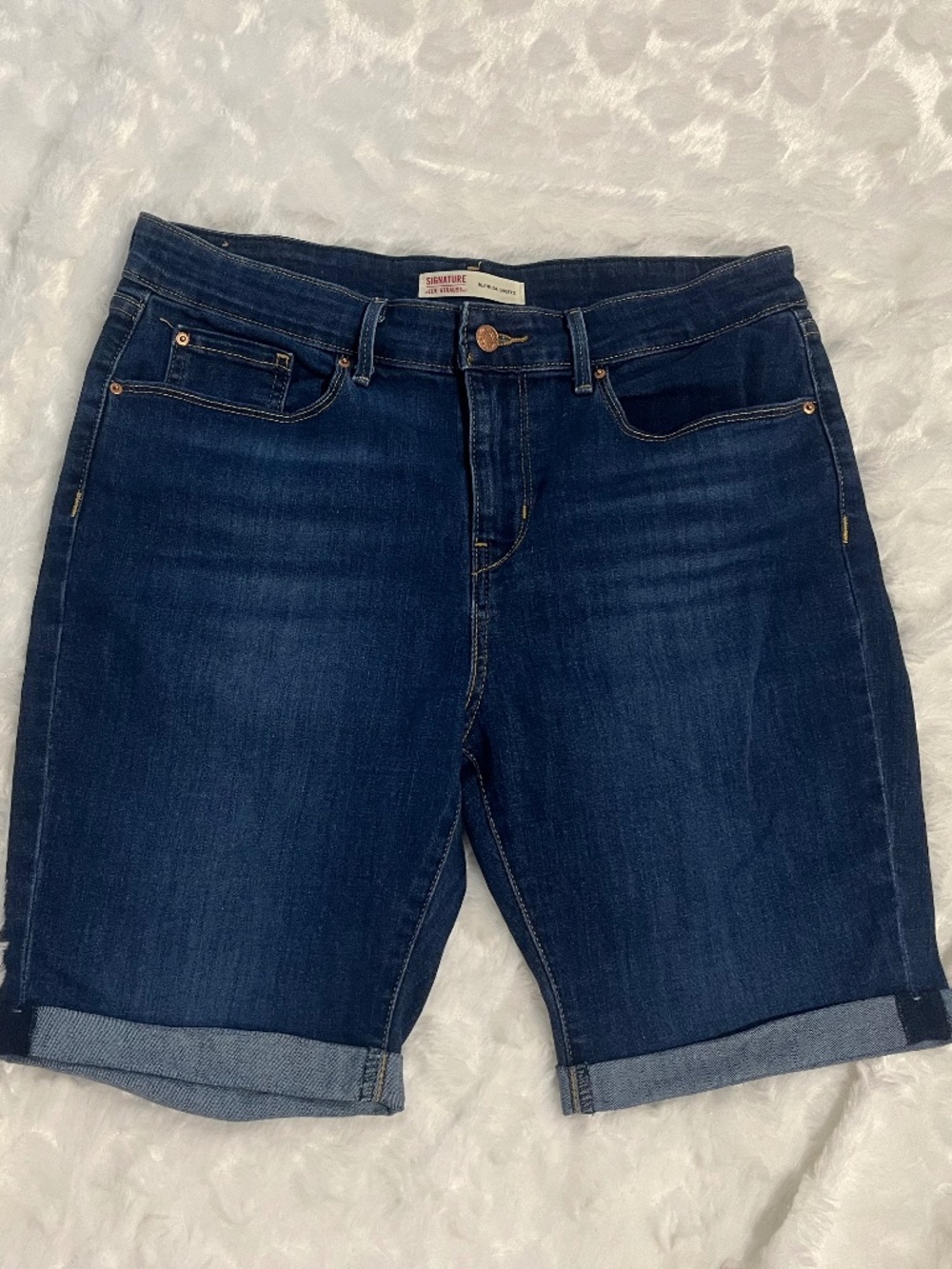 Levi Strauss Signature Bermuda Jean Shorts Size 12